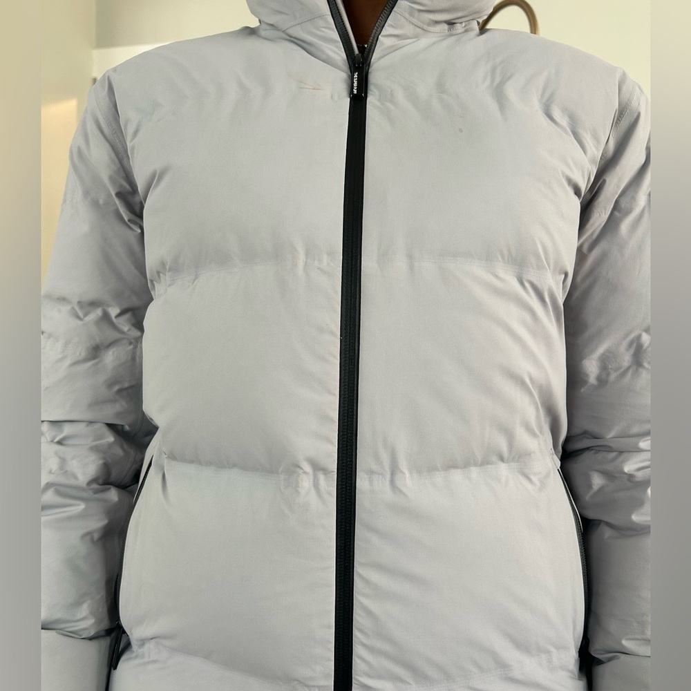 Aritzia SuperPuff - Picture 3 of 6